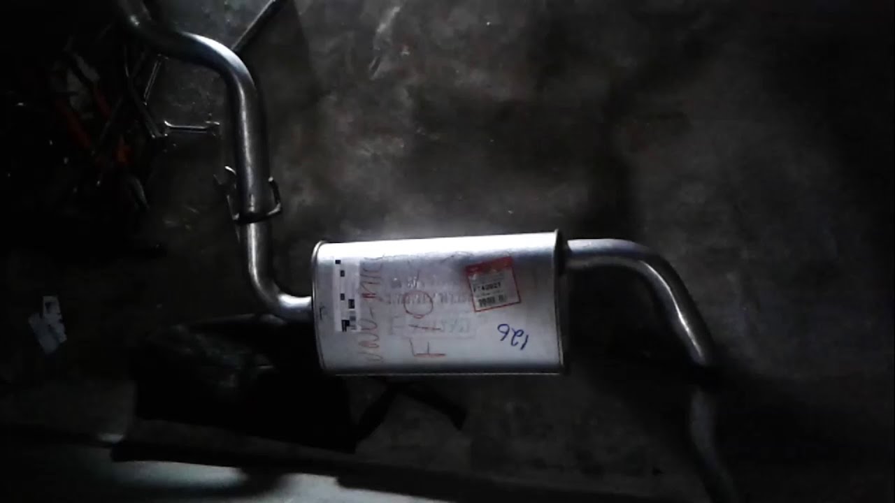Como Trocar O Silencioso Traseiro Do Escapamento Do Fiat Uno
