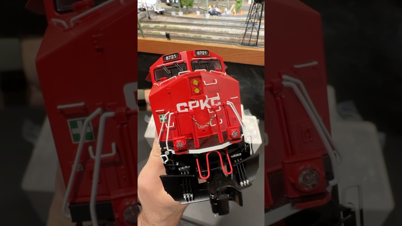 Lionel&rsquo;s brand new CPKC ES44! #ogauge #trains #canada #railroads #kansascity #models
