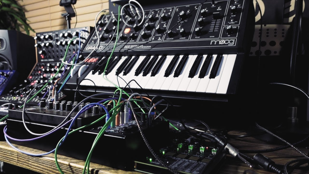 Use of Weapons - Soma Roat and DFAM Jam