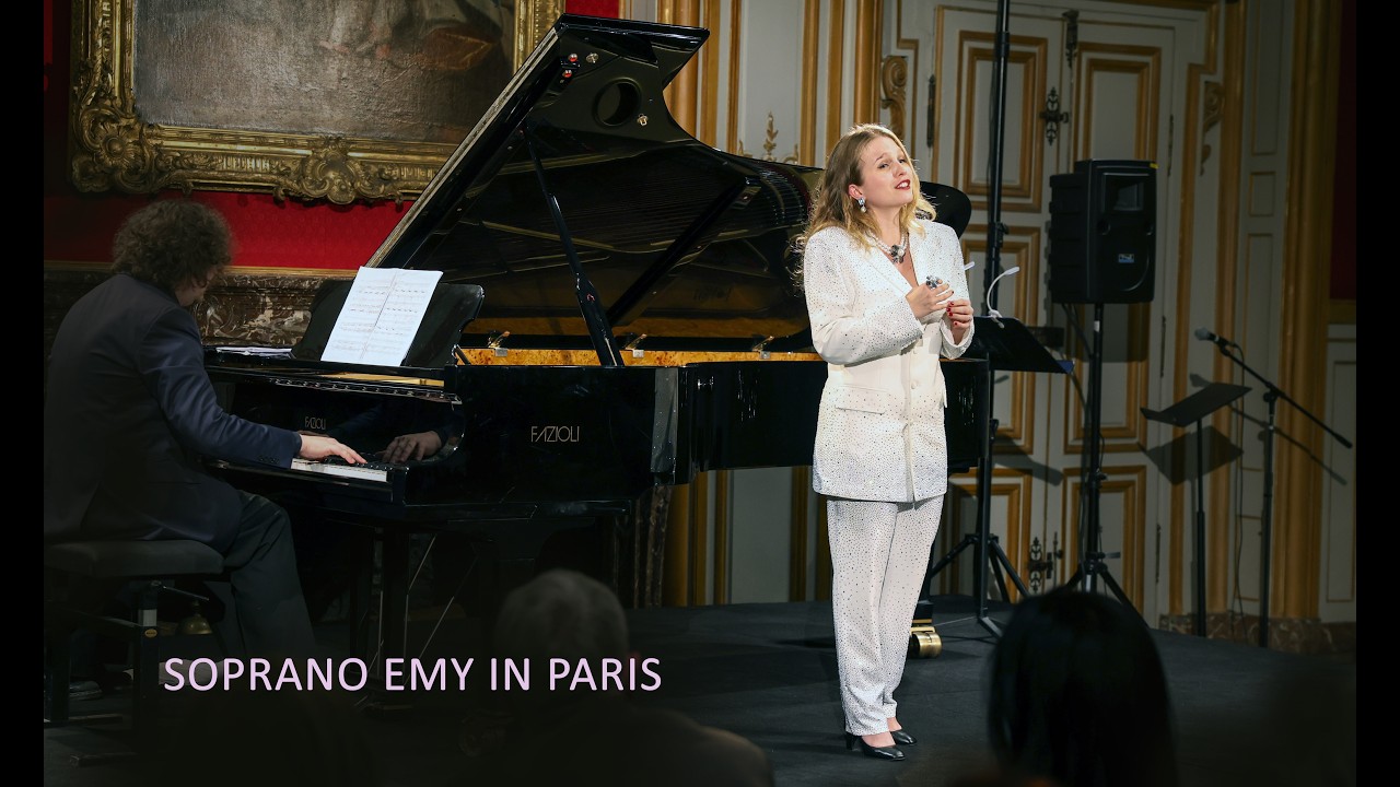 Soprano Emy Gazeilles performance Invalides Paris