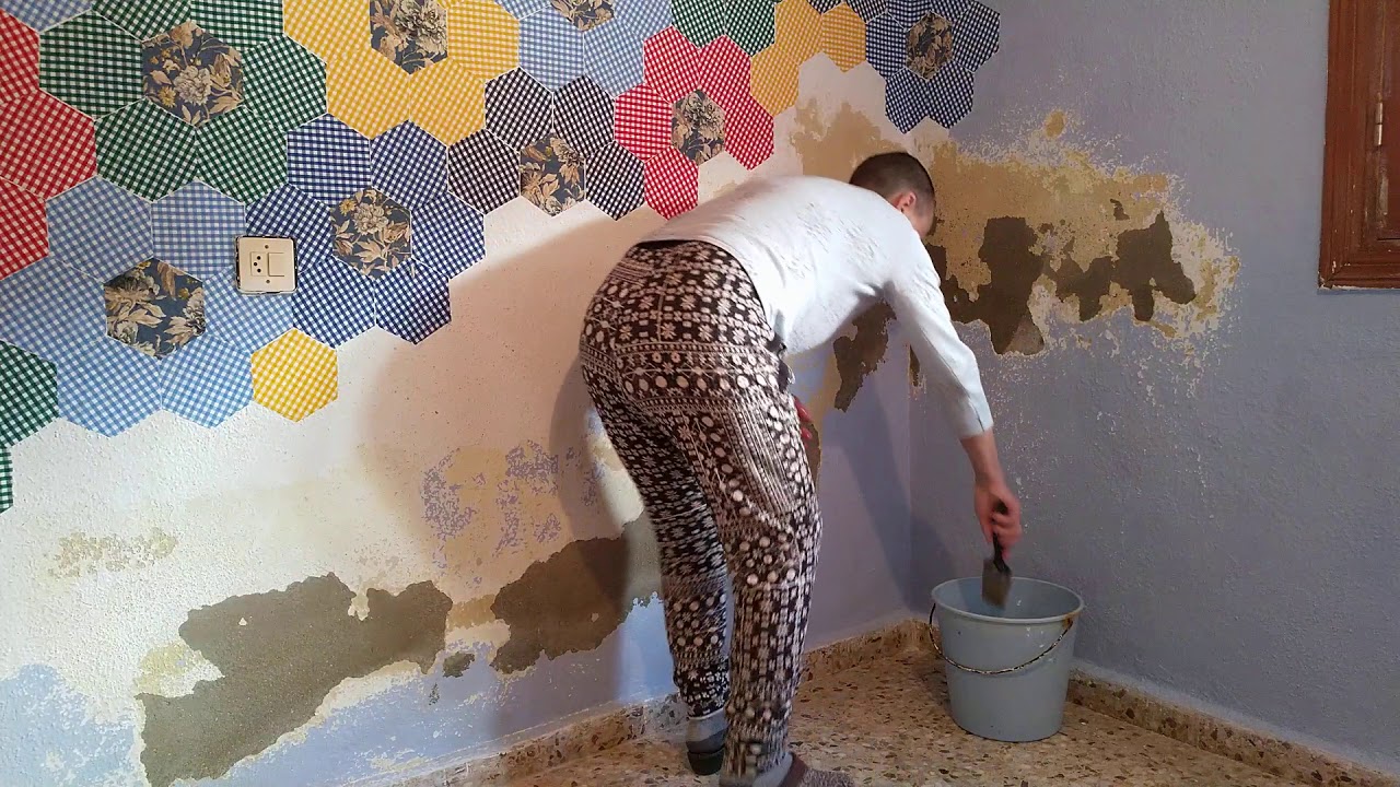 Кружево вместо обоев.