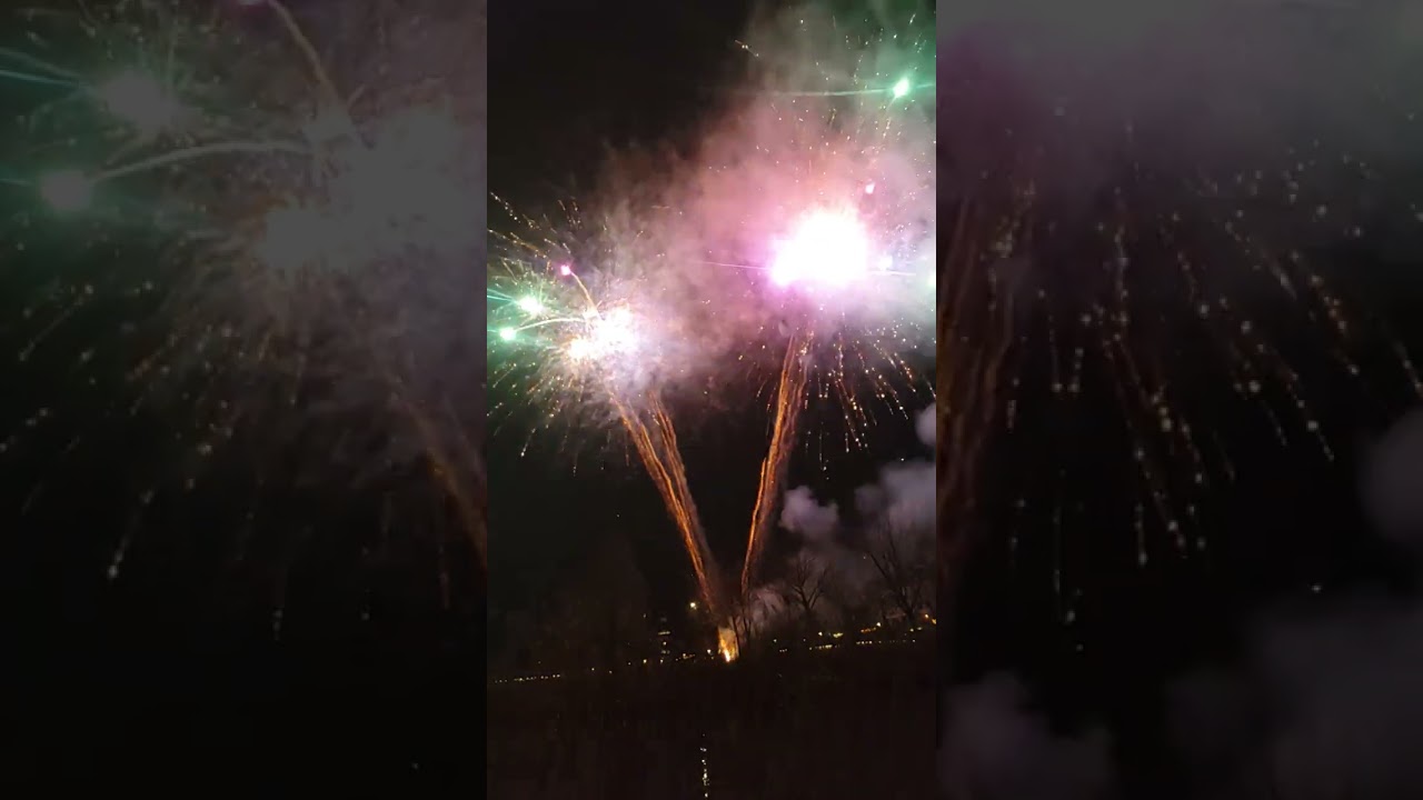 Vuurwerkshow Zoetermeer 13-12-2024 Winkelcentrum Oosterheem - VuurwerkTotaal Zoetermeer