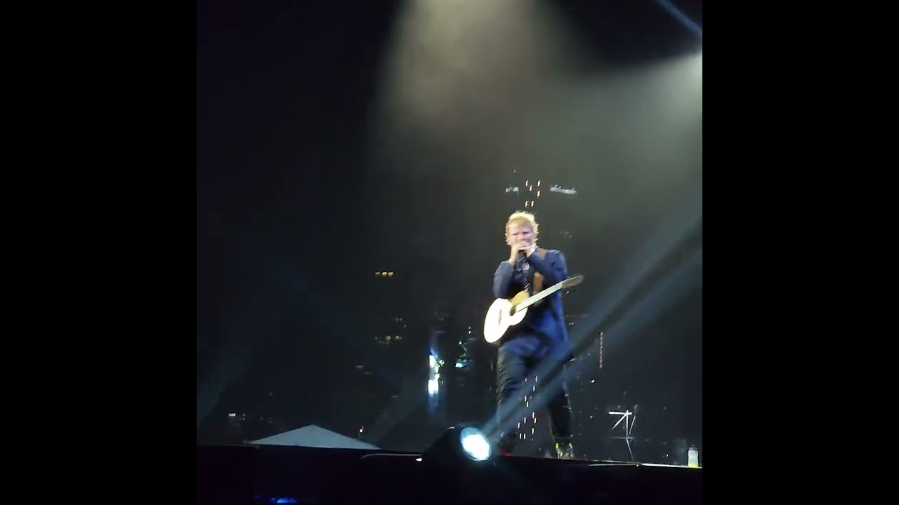 'Shape Of You' by Ed sheeran LIVE at Mumbai 2024