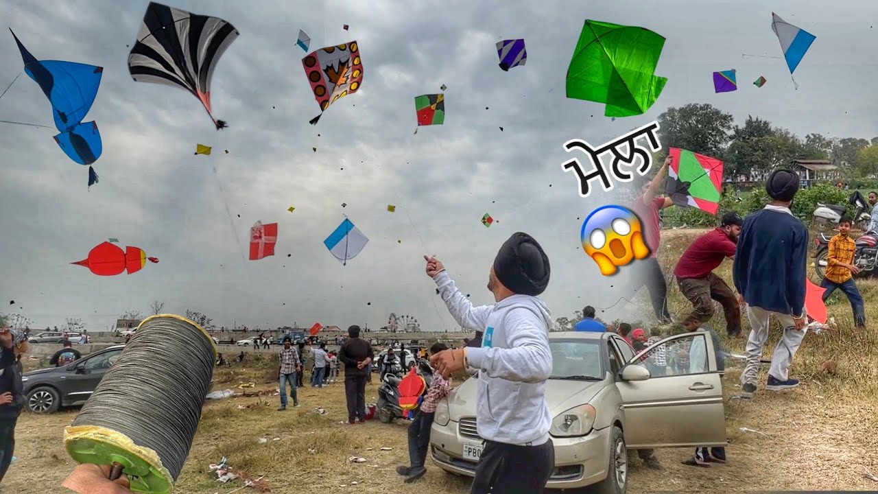 FLYING KITES At Vallah Da Mela 😱 PATANGBAAZI IN GROUND
