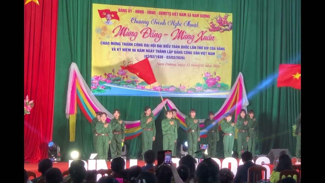 Nhảy mashup đường lên phía trước+ khát vọng tuổi trẻ ( Các cháu Chi đoàn thôn Nam Sơn)
