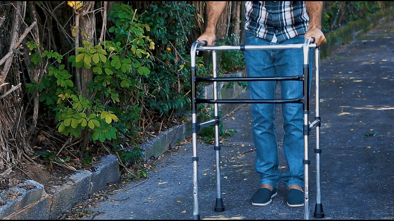 AUXILIADORES DE MARCHA