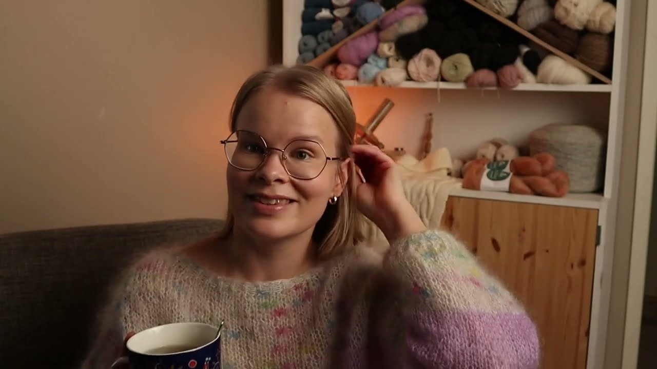 Mallow sweater, Aurora-palmikkokauluri & sikana keskeneräisiä töitä | Ihanan villaista jakso 29