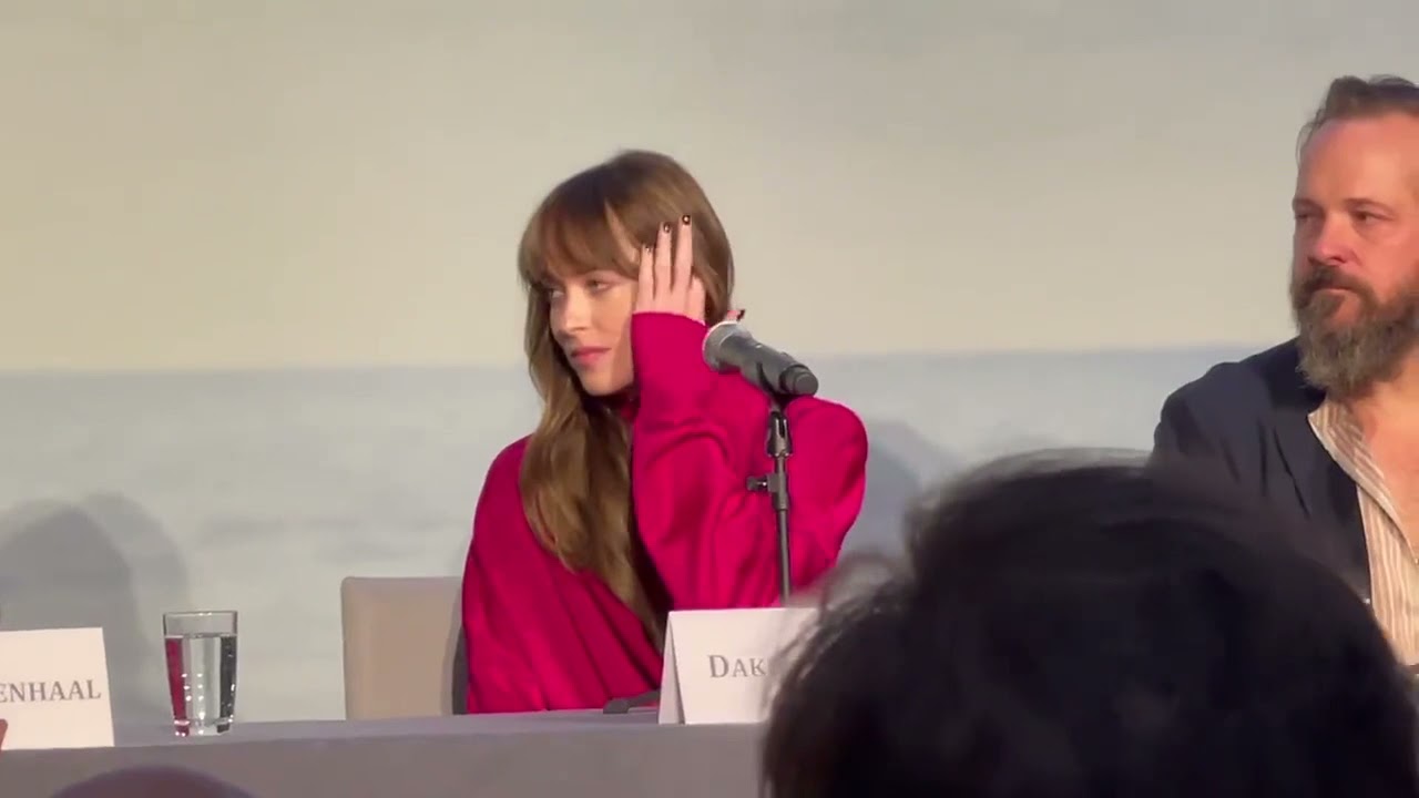 The Lost Daughter - Press Conference - Dakota Johnson