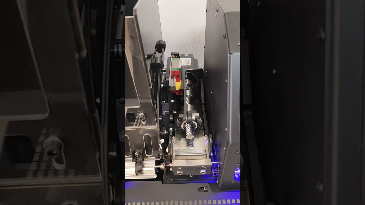 DSS MAKİNE TİTAN MODEL TEKNİK ÖZELLİKLER ELEKTRİKLİ 5 SERVO MOTORLU SİGARA SARMA DOLUM MAKİNESİ