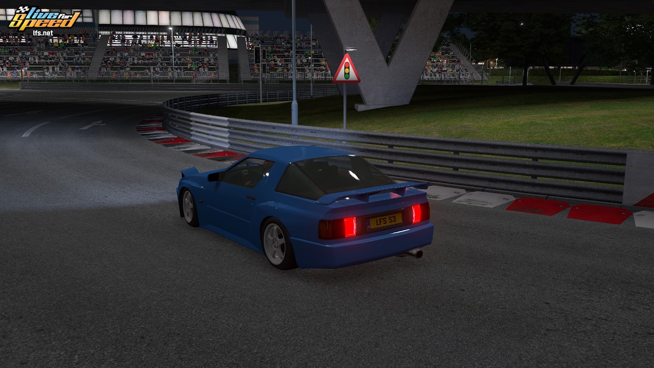 Live for Speed S3 0.8 Cars #8 - XR GT TURBO (XRT) on South City Sprint 1 Reverse
