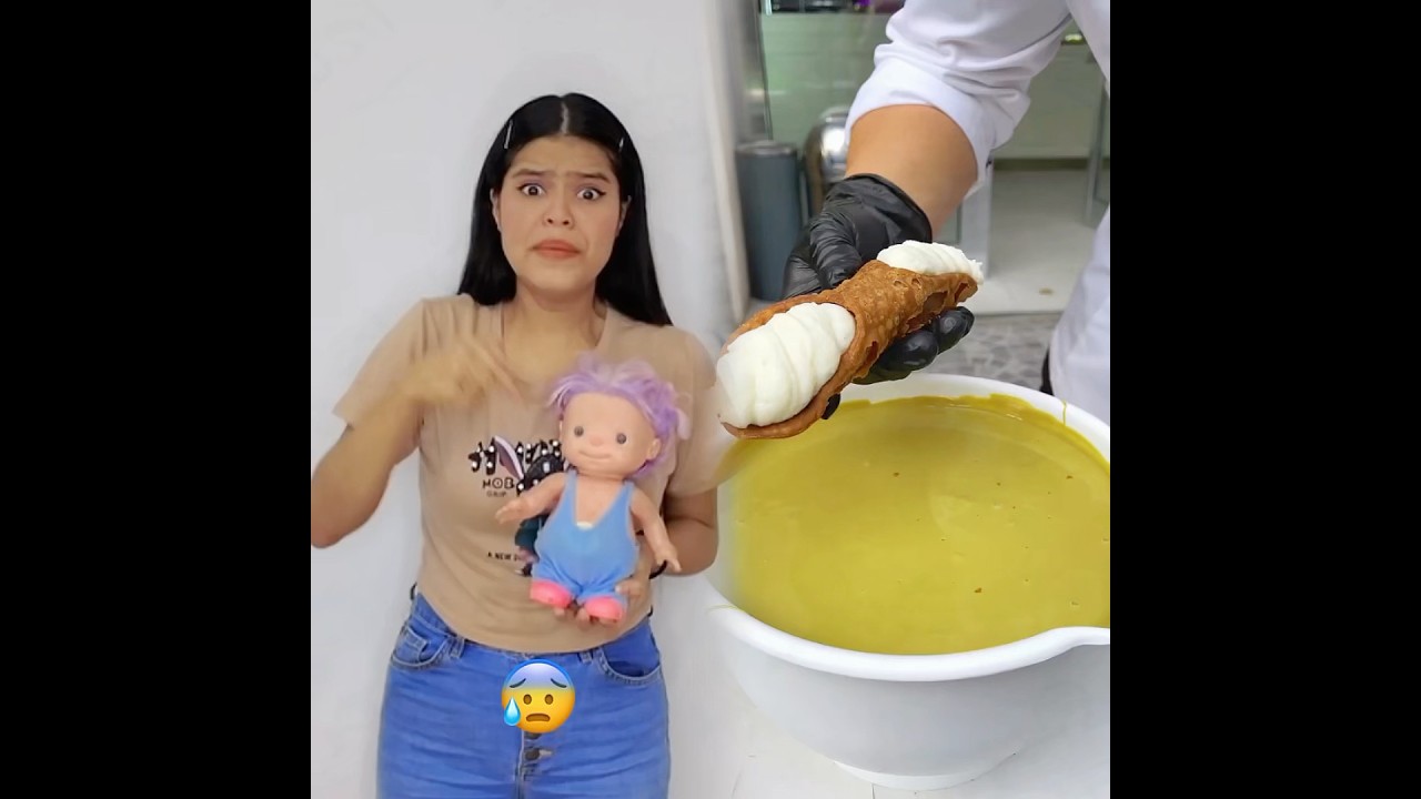MI MU&Ntilde;ECA EST&Aacute; EMBRUJADA 😱👻
