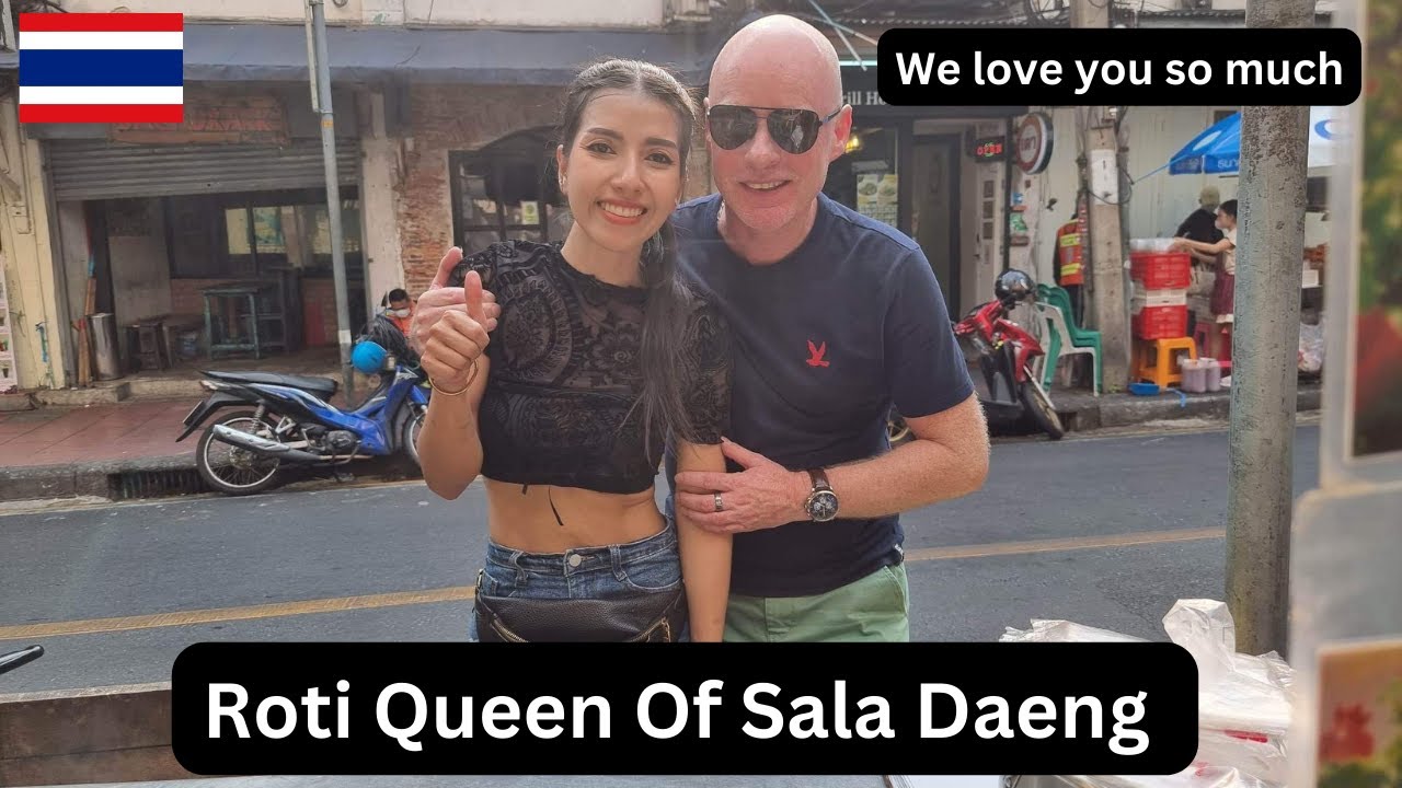The Most Hardworking & Beautiful Girl In Bangkok - Banana Roti Served By Beautiful Girl Puy