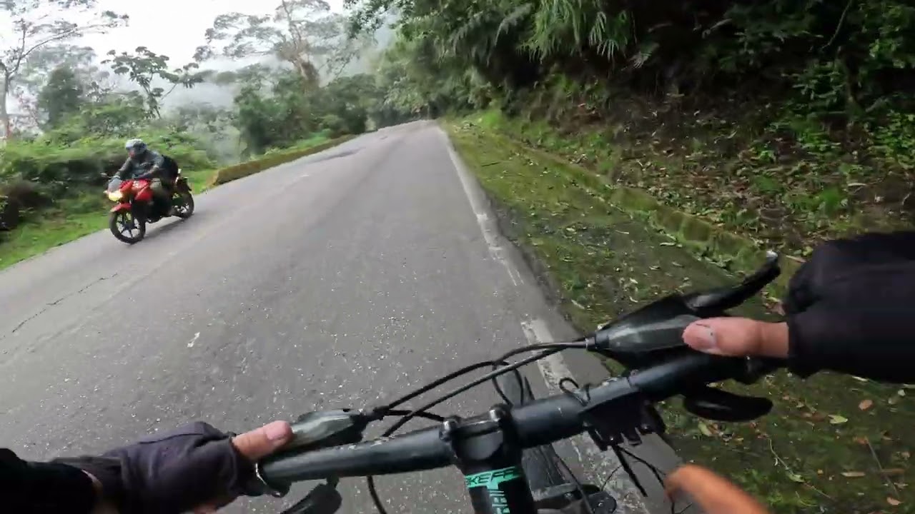 Ascenso De Agua Bonita Al Alto De San Miguel. Sibaté, Cundinamarca