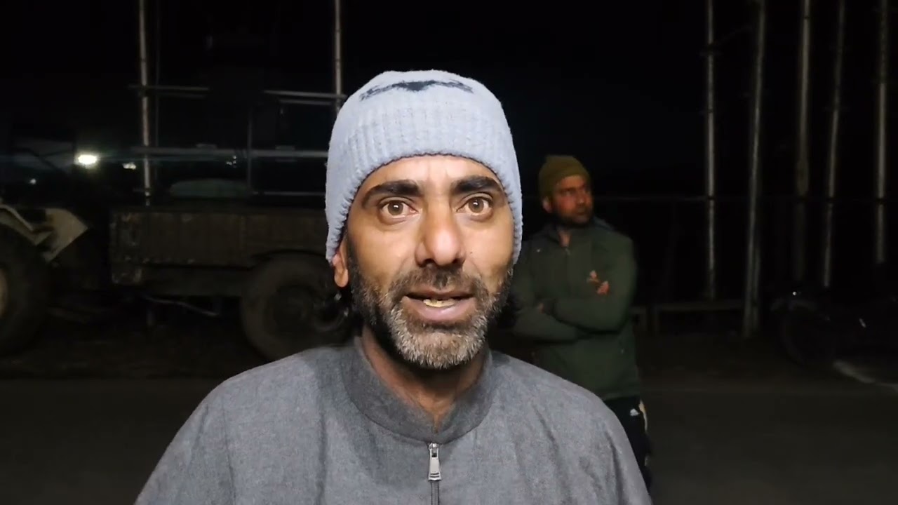 Youth Jumps into Jhelum River in Baramulla, Rescued by Brave Local youthA youth who jumped into th