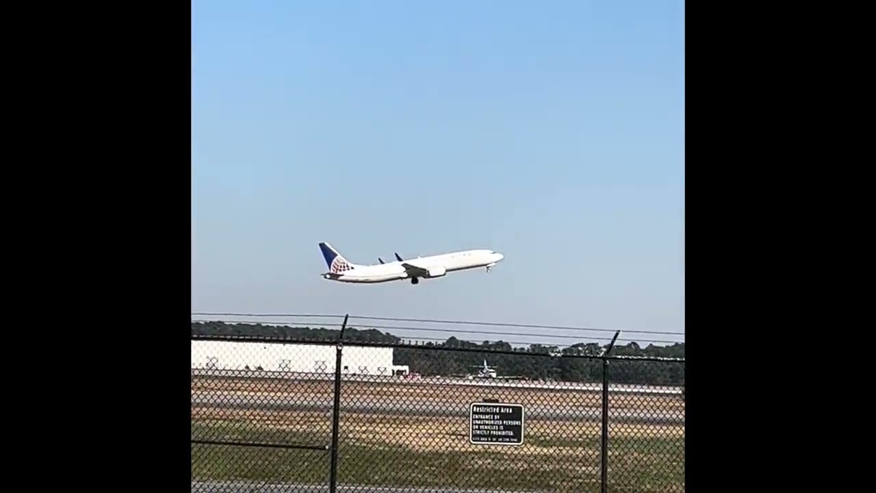 Sunday (IAH plane spotting)