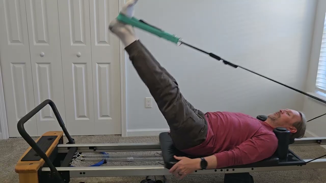 15 minute lower body pilates reformed routine. 
