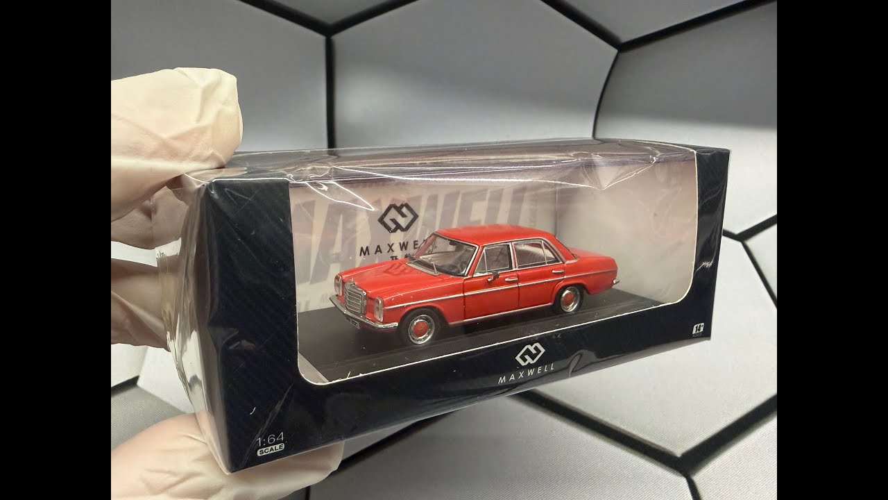 Mercedes W114 STRICH8 Maxwell