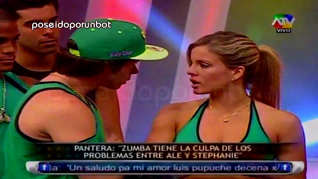 COMBATE: Alejandra y Vania Pelean con Stephanie por Mario Hart 07/05/13