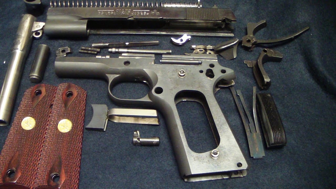 Colt 1911 government model (disassembly)