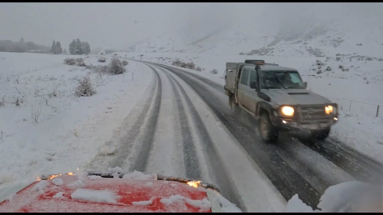 Lindis Pass under snow - Dunstan Downs to Summit