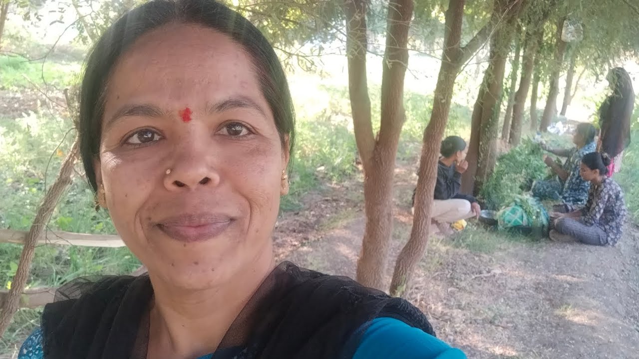  दिव्या, कोमल आणि मी… खूप दिवसांनी शेतात गेलो.. काय काय पाहिलं बघा 😍