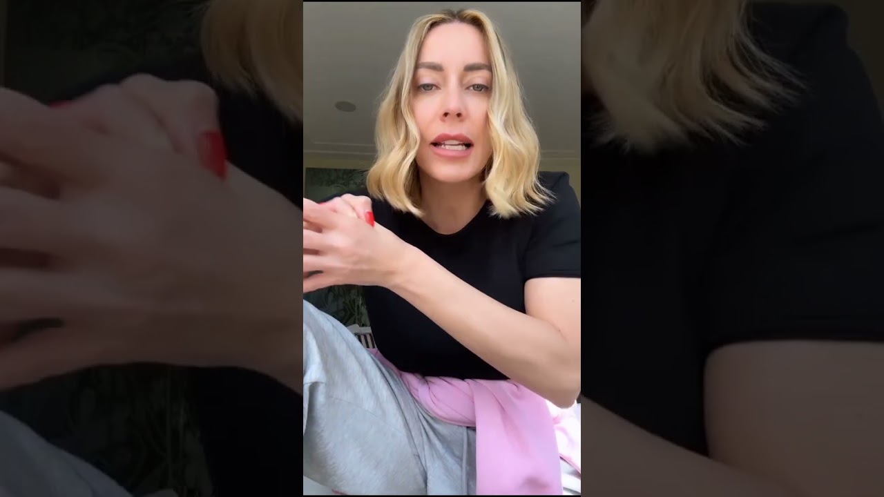 Karina Cascella su quelle di Onlyfans! 😏