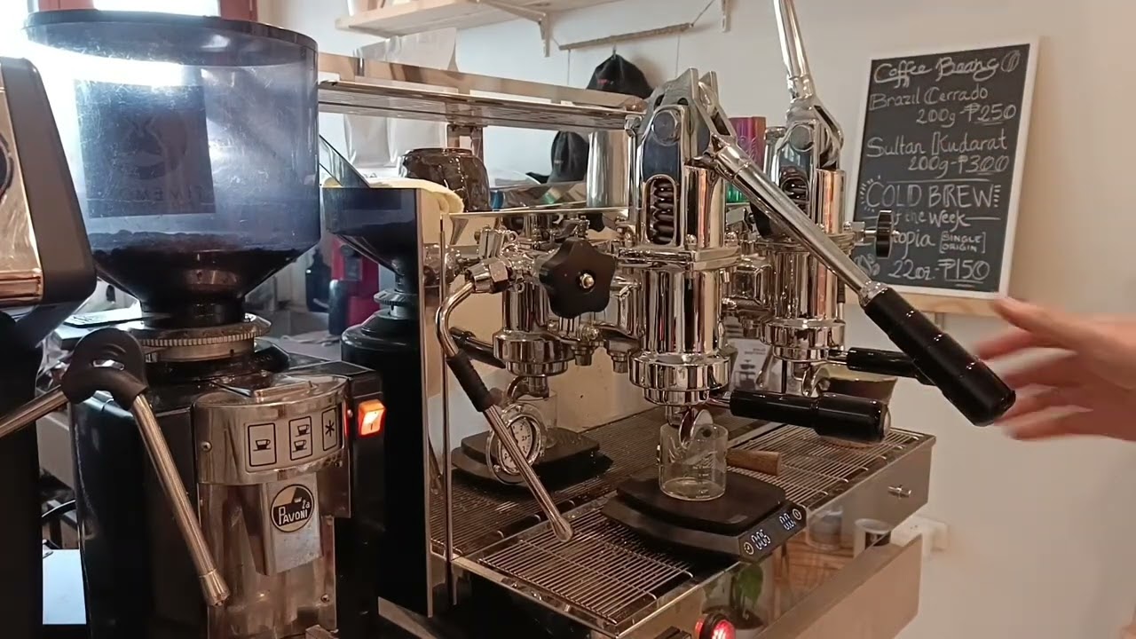 Making Latte using Izzo Myway Pompei Lever Machine