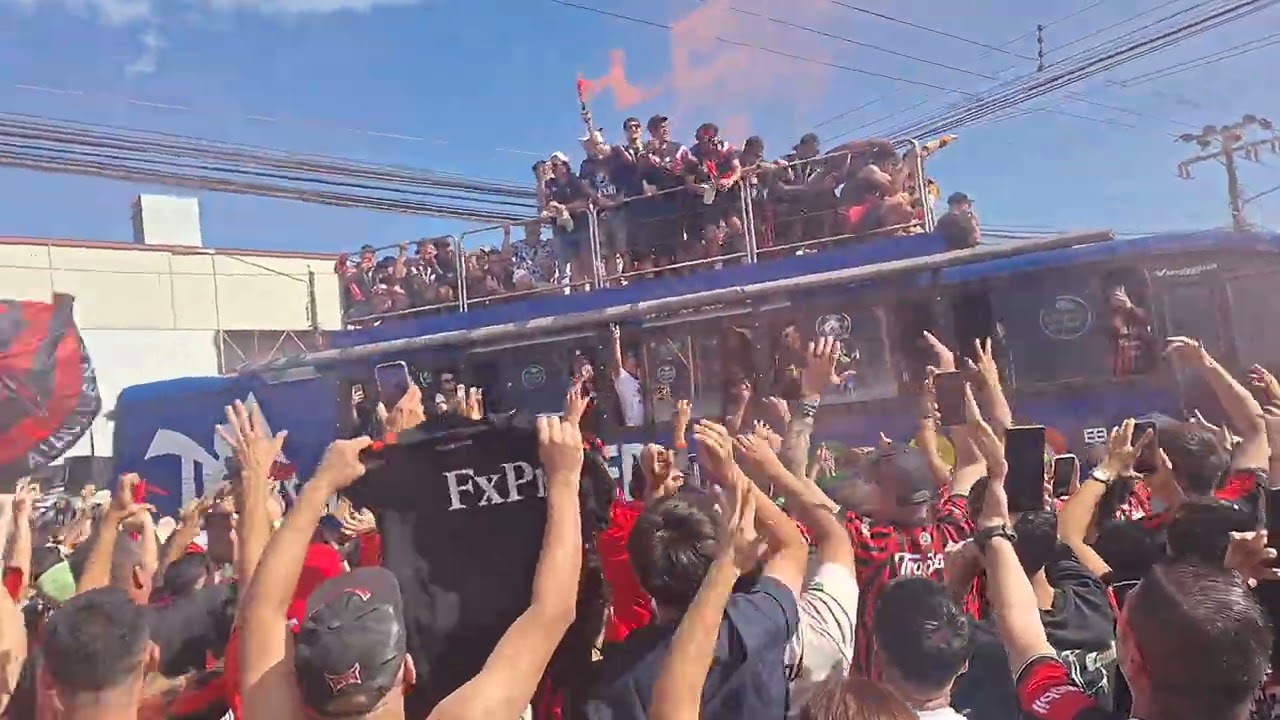 CELEBRACIÓN DE 31 MANUDA!!! Salida de la caravana hacia Calle Ancha!!! ❤️❤️🖤🖤😎😎🦁🦁💪💪🏆🏆🏆🏆🏅🏅🏅🏅🏅