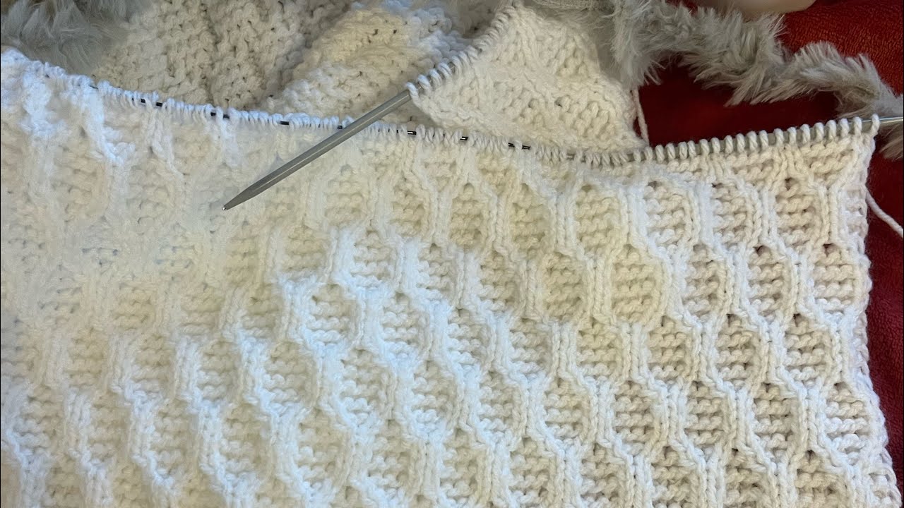 Beautiful knitted pattern / Knit cardigan