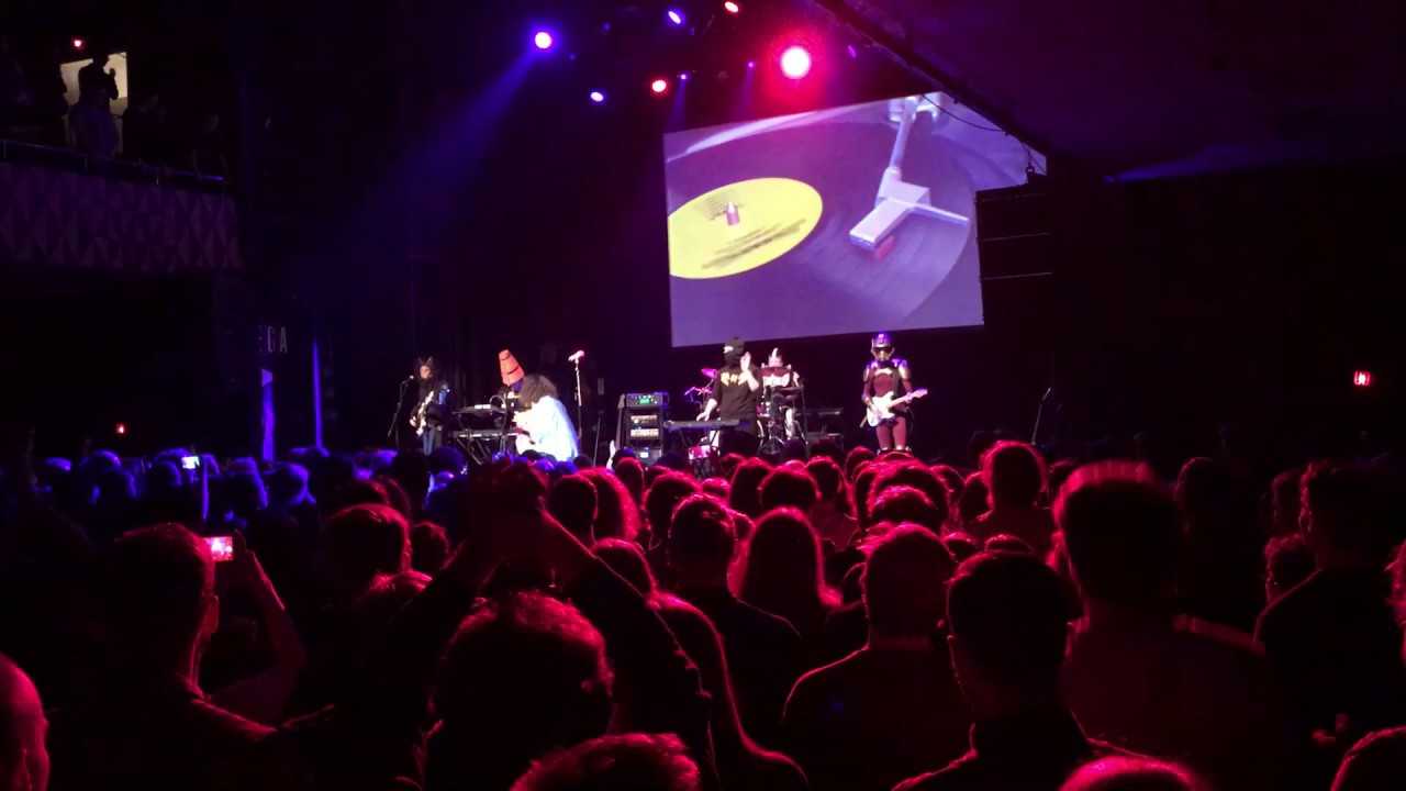 Ninja Sex Party - You Spin Me Round (like a record) live Denmark Store VEGA