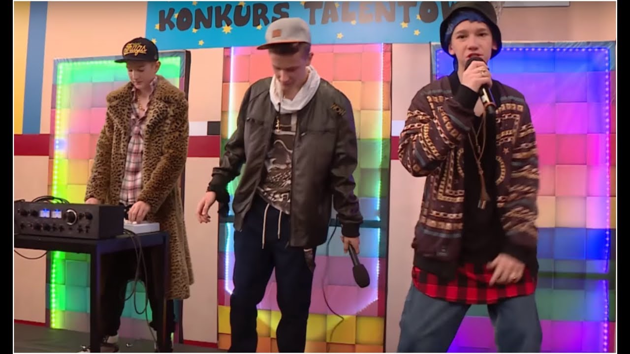 Uczeń chciał zaimponować dziewczynie, więc wziął udział w konkursie talentów [Szkoła odc. 505]