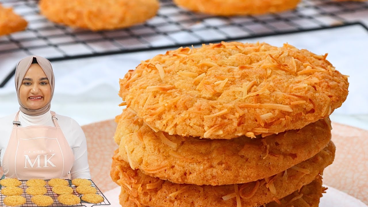 The best crispy, chewy COCONUT COOKIES i've ever had