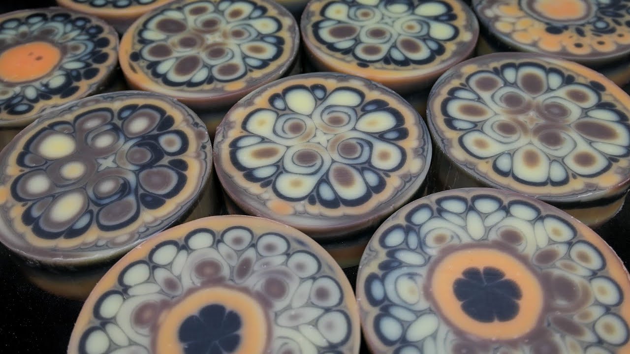 Side mount pull through kaleidoscope soap technique round 3&rdquo; bars