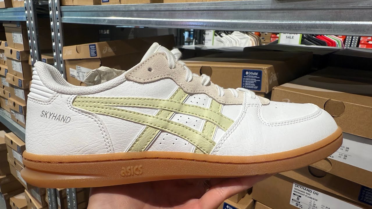 ASICS SKYHAND OG
