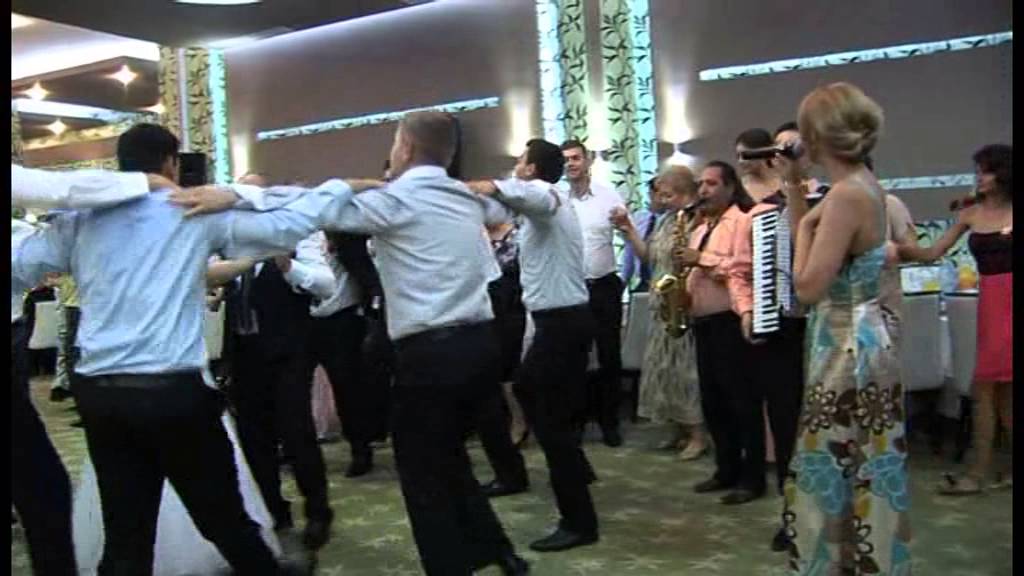 Formatia Artistic din Tulcea - Nunta 20.07.2013 Program 4