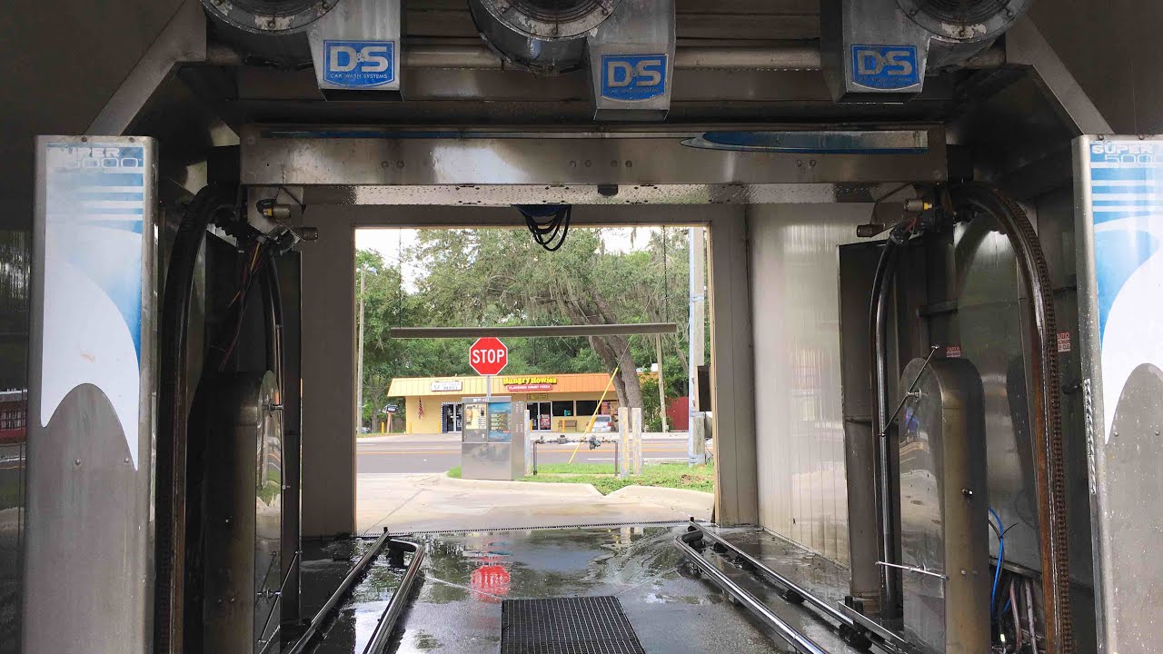 D&S Super 5000: Your Car Wash in Seffner, FL - Outside View