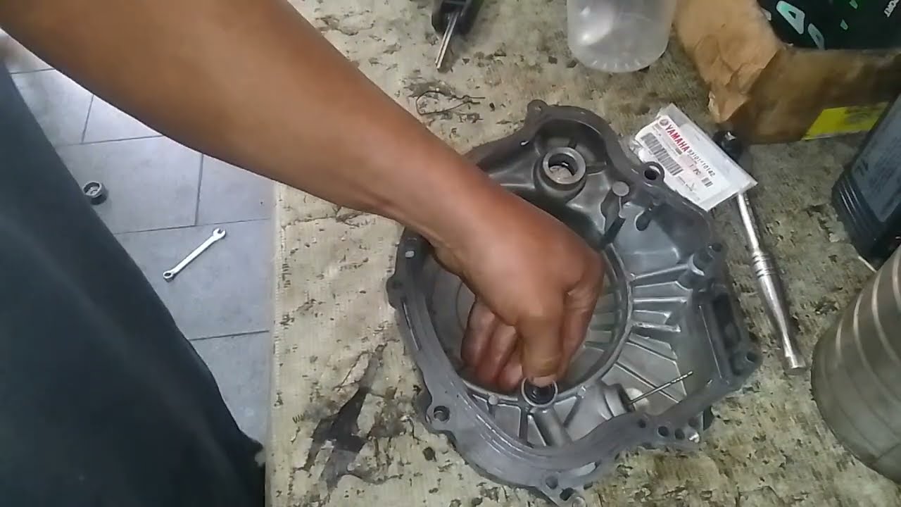Retén bomba de aceite YBR 125cc YAMAHA