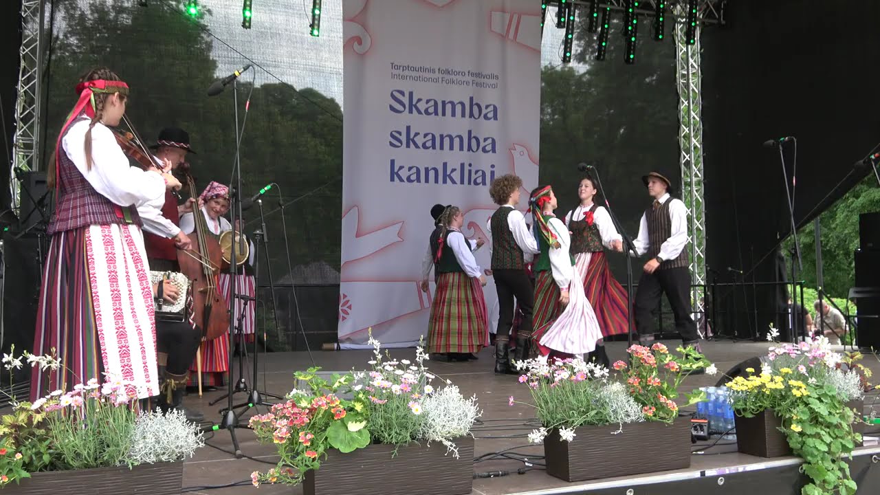 Kvėdarnos galiops. Šilalės r. sav. KC Laukuvos KN vaikų folkloro a. DŪZGINĖLIS. SSK Viln 2024 05 25