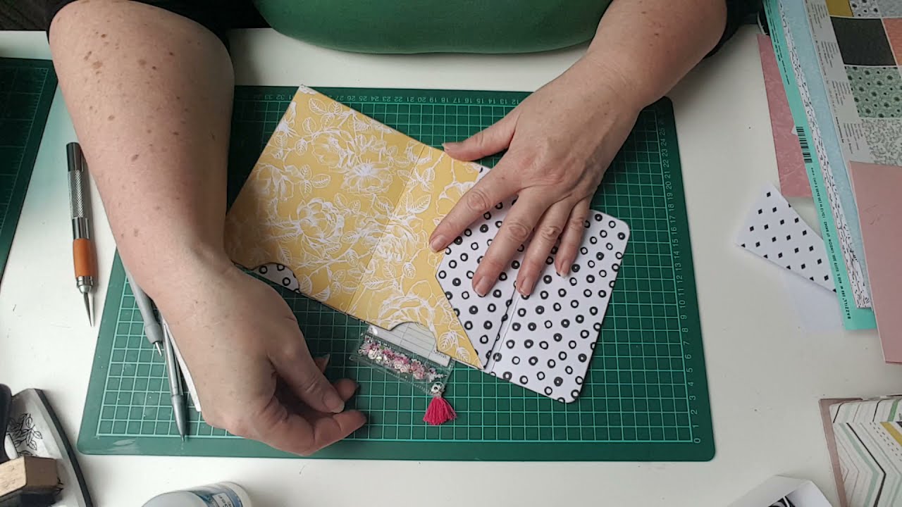 Tuto happymail simple avec une feuille