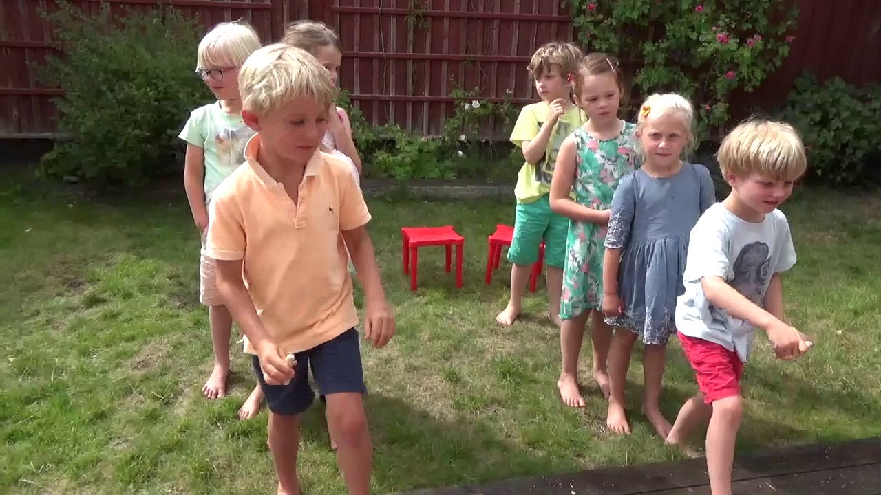 Magnetisk kraft genom material - bNosy Enkla Experiment f&ouml;r Barn 30