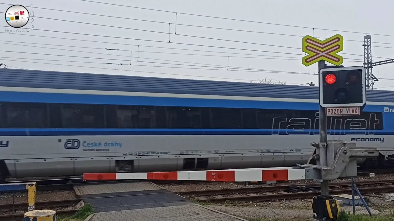Železniční přejezd Vranovice 7.4. 2023 Czech railroad crossing