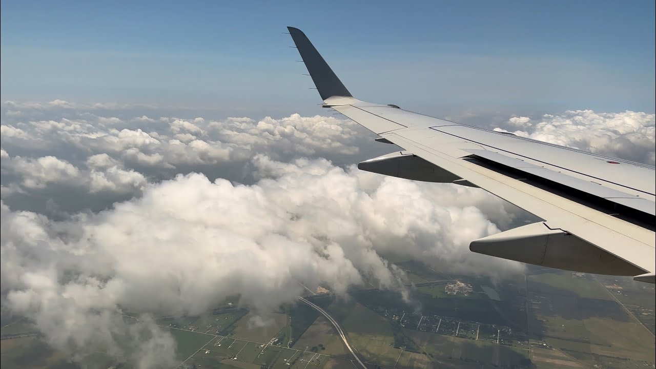 American Airline Landing at George Bush Intercontinental Airport (IAH) - AA4284 - Houston Texas USA