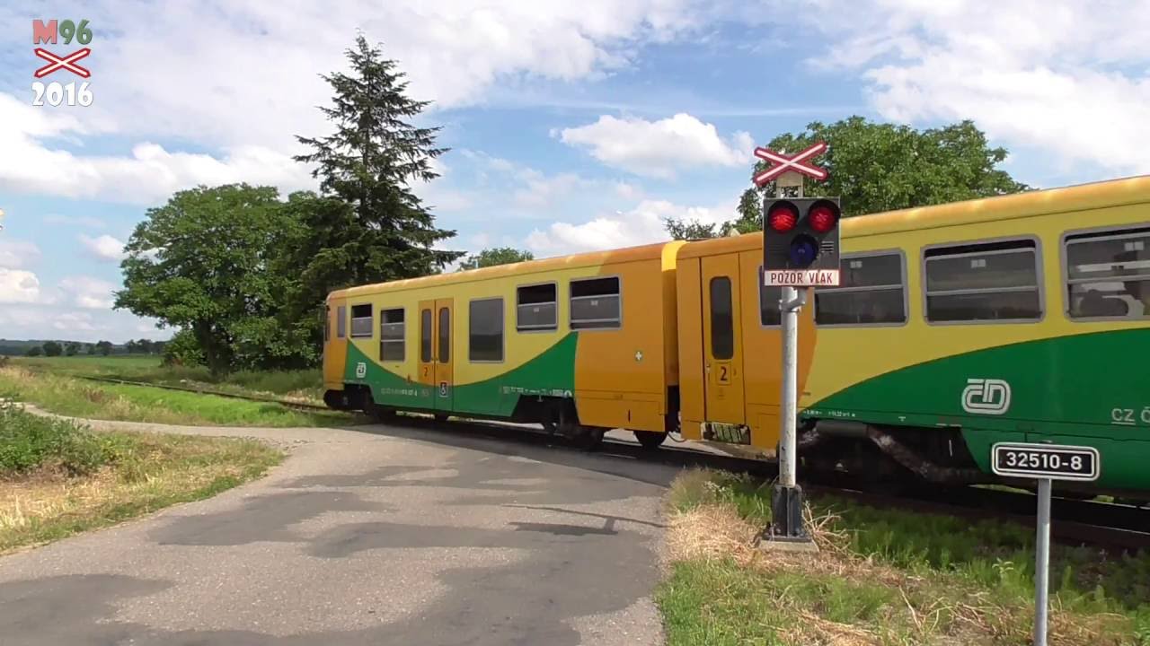 Železniční přejezd Hořice #1 [P5402] - 16.6.2016 / Czech railroad crossing