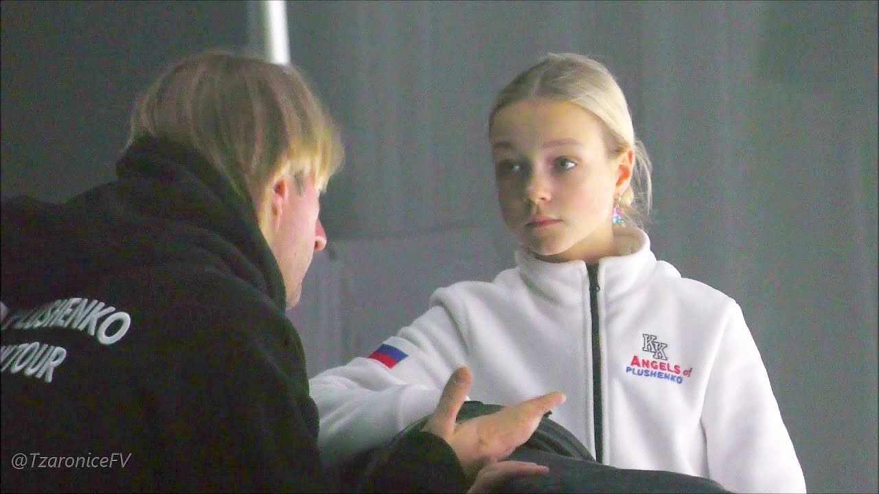 Evgeni Plushenko coaches Elena Kostyleva