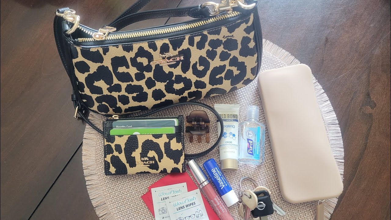 What's in my bag~Fall 2025~Coach Teri Shoulder Bag