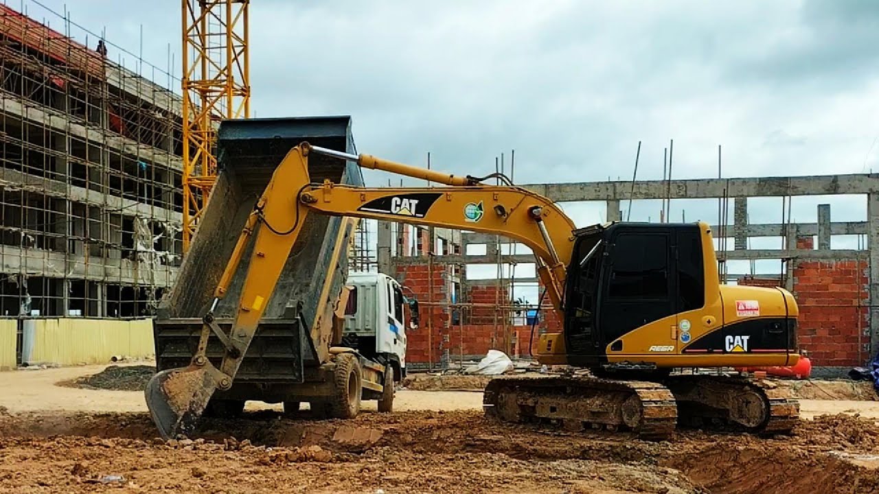 Dump Truck Loading Time | Excavator Precision