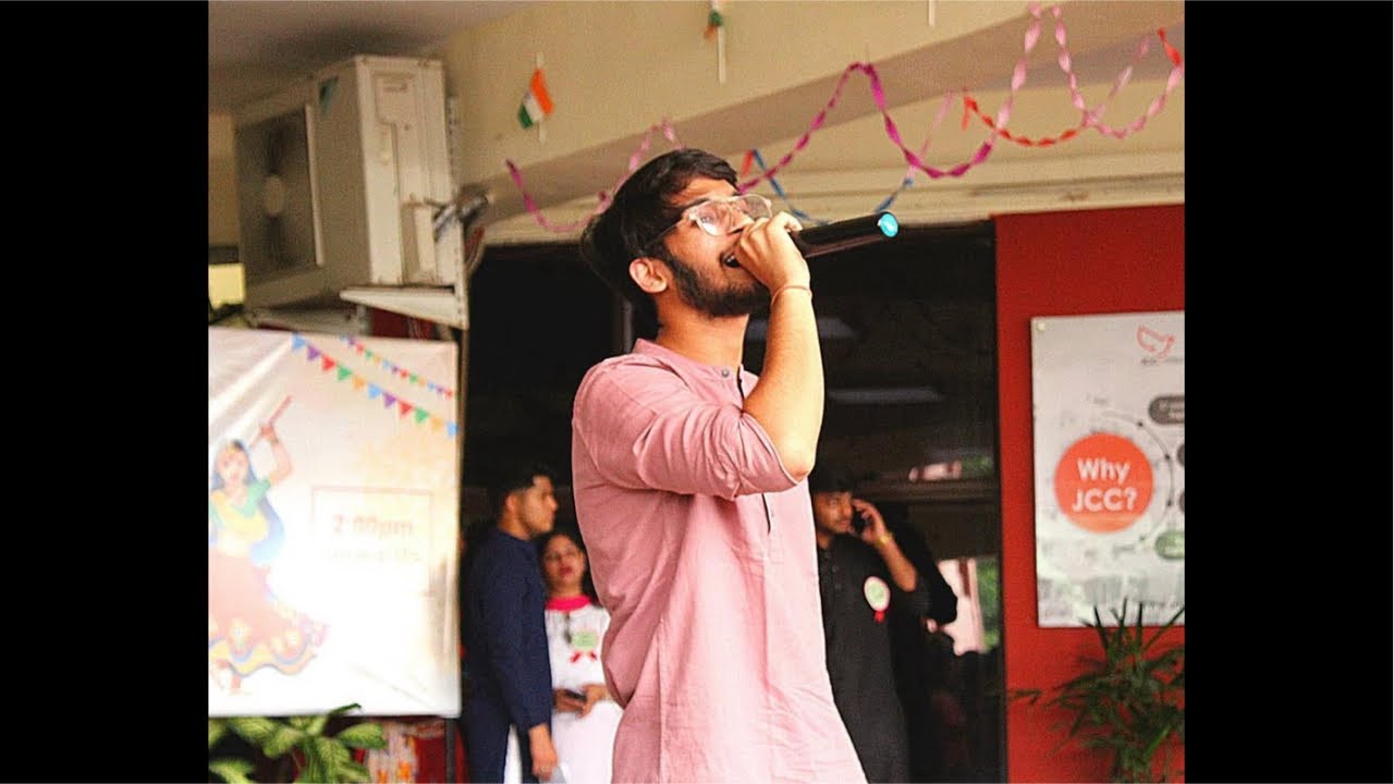 Bhajans and Bollywood songs  || Aaiye aur gungunaiye