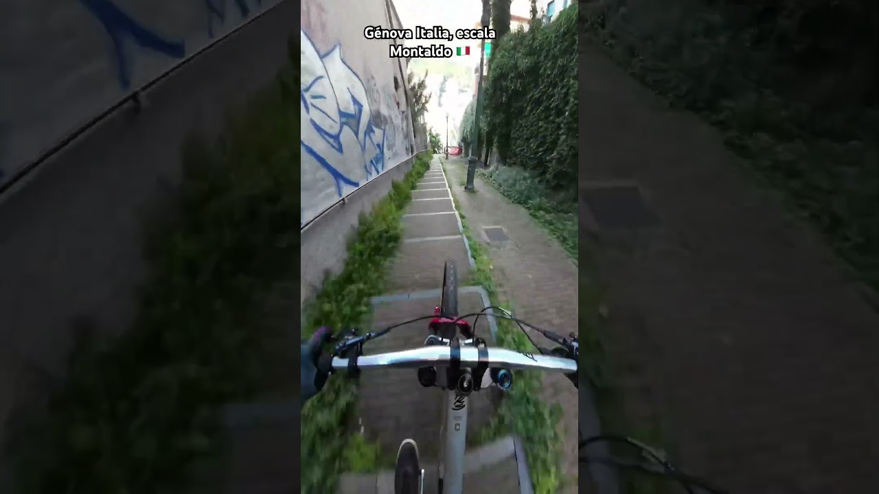 Escala montaldo, G&eacute;nova Italia #bikelife #UrbanRacing