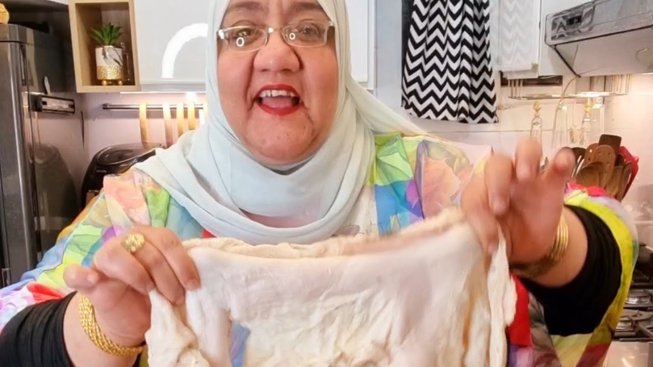 الكرشة حتى لو مش بتحبيها يلا قد المناديل قطعيهاا وبحمص الطبيخ اوعى تانى تعمليها