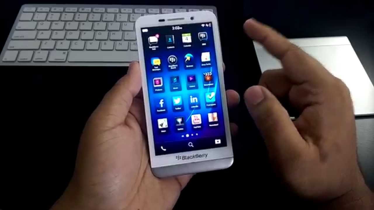 BlackBerry Z30 unboxing white (first impressions)